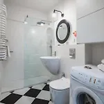 Urban - Great Location - Center - Slominskiego Apartment *